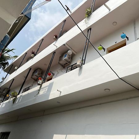 Kavieya Residency Hotel Purnankuppam ภายนอก รูปภาพ