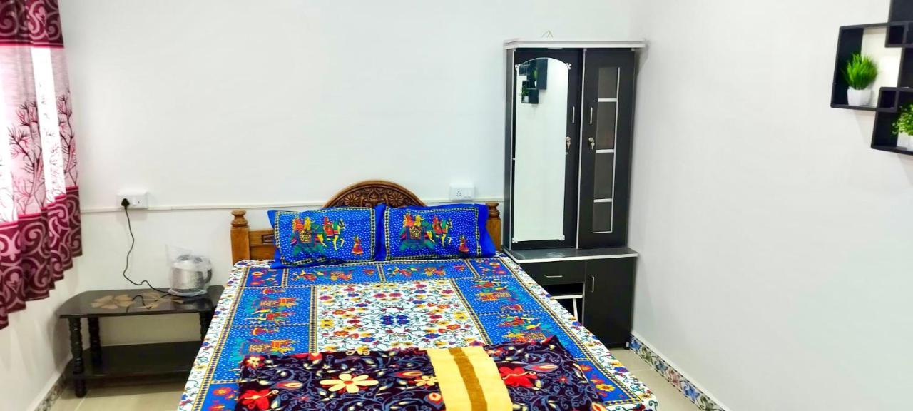 Kavieya Residency Hotel Purnankuppam ภายนอก รูปภาพ