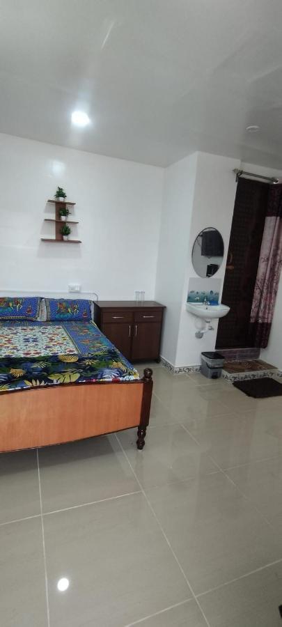 Kavieya Residency Hotel Purnankuppam ภายนอก รูปภาพ