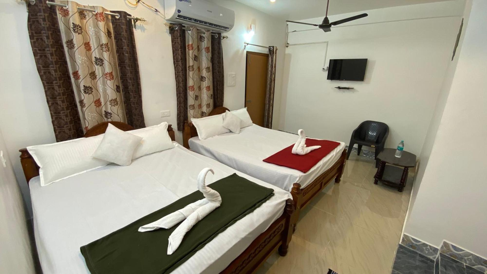 Kavieya Residency Hotel Purnankuppam ภายนอก รูปภาพ