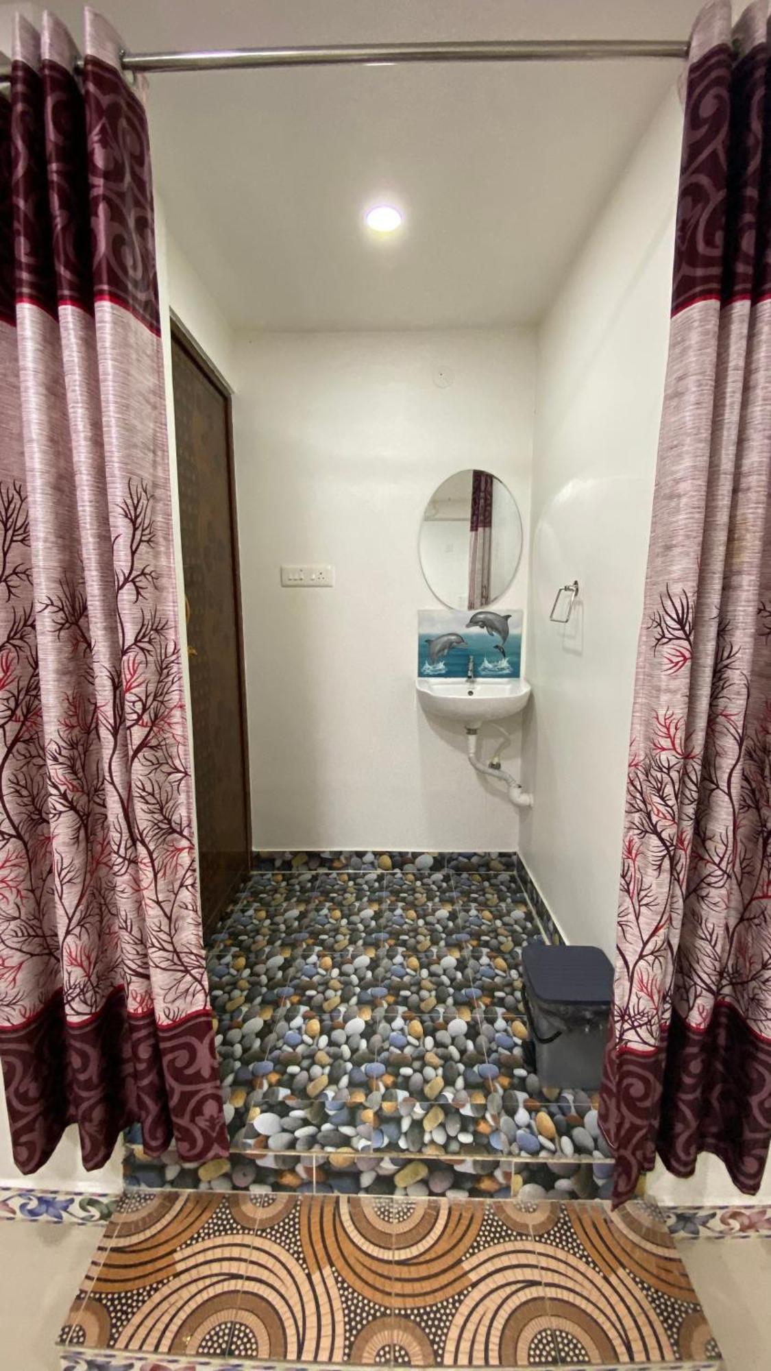 Kavieya Residency Hotel Purnankuppam ภายนอก รูปภาพ
